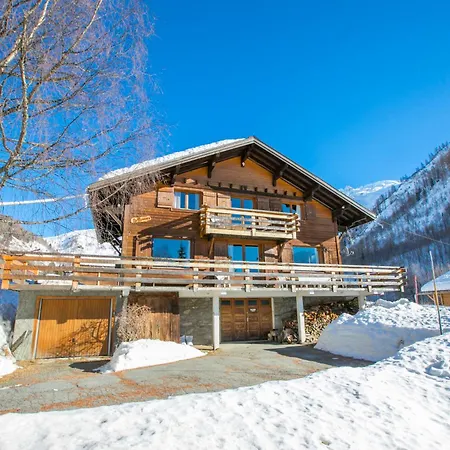 Chalet Montblanc Alpine & Sauna Retreat - Happy