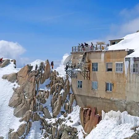 Montblanc Alpine & Sauna Retreat - Happy Chalet